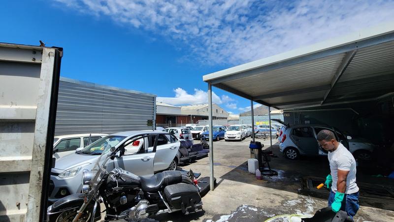 To Let commercial Property for Rent in Paarden Eiland Western Cape